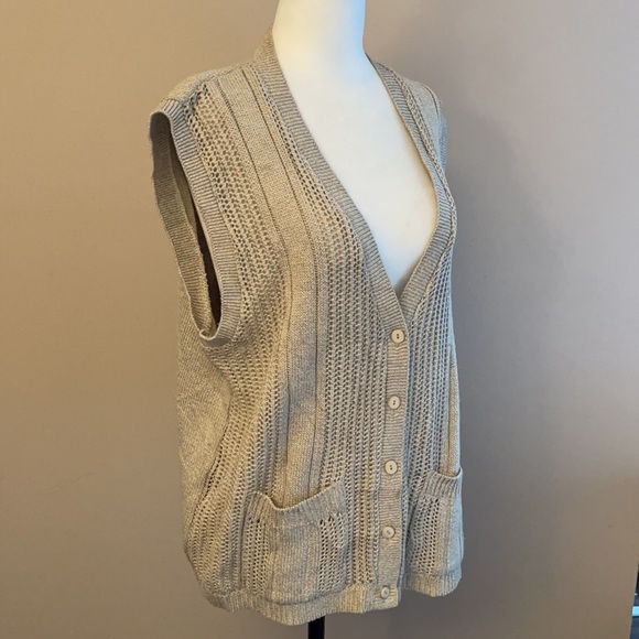 Knitted women’s vest XL - Picture 11 of 11